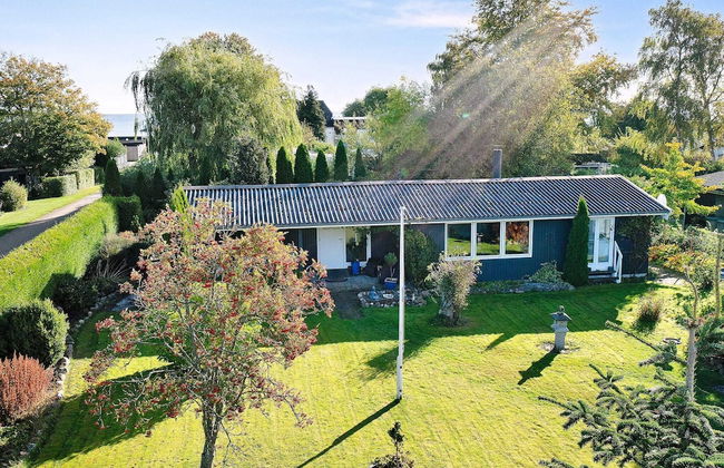 6 Person Holiday Home in Faxe Ladeplads - Photo 1
