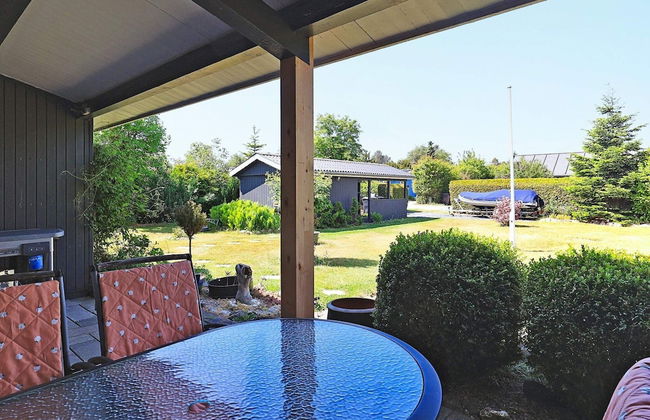 6 Person Holiday Home in Faxe Ladeplads - Photo 10