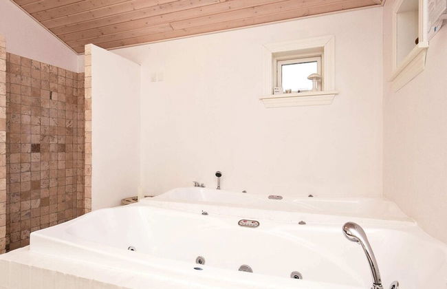 6 Person Holiday Home in Laeso - Foto 12