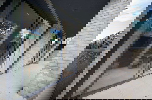 Foto 4 - The Brondesbury Hideout - Breathtaking 1bdr Flat With Terrace + Parking