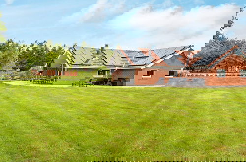 Foto 26 - 8 Person Holiday Home in Oksbol