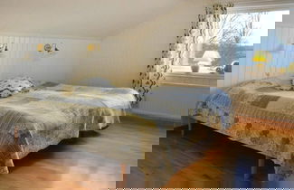 Foto 2 - 6 Person Holiday Home in Mellerud-by Traum