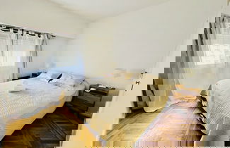 Foto 3 - Stylish Apartment w