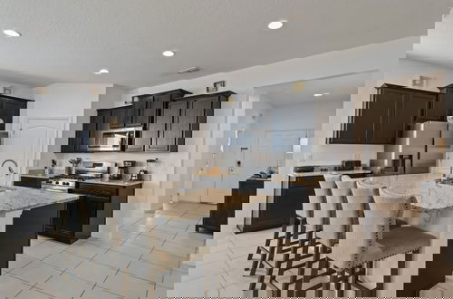 Photo 11 - Exclusive Solterra Resort Home - Prime Location
