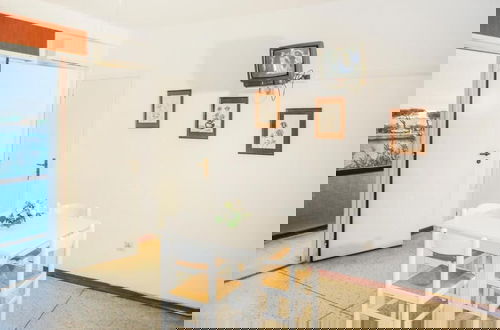 Foto 7 - Lovely Apartment for 5 Guests by the Beach