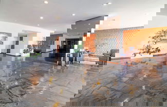 Foto 1 - Oceana Suites Lafayette