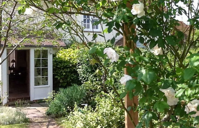 Pretty Cottage Near City Sea - Foto 71