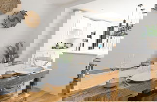 Foto 2 - Stylish 2 Bed City Stay