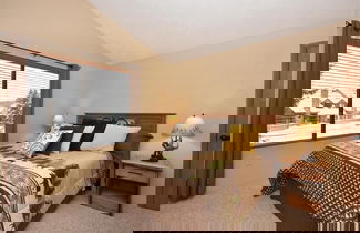 Foto 3 - Seven Springs 1 Bedroom Premium Condo, Ski In/Ski Out by RedAwning - Save 10% on 3 Nights, 15% on 5 Nights!