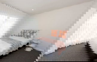 Foto 1 - Elegant 2-bedroom House in Prahran w/ Parking!
