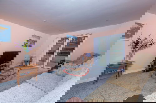 Photo 4 - Meridian Bay Apartment