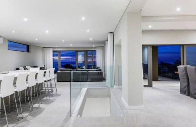 Large 9 Bedroom Villa in Camps Bay w Pool Apostles Views - Foto 13