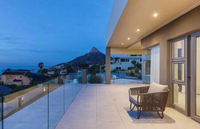 Large 9 Bedroom Villa in Camps Bay w Pool Apostles Views - Foto 19