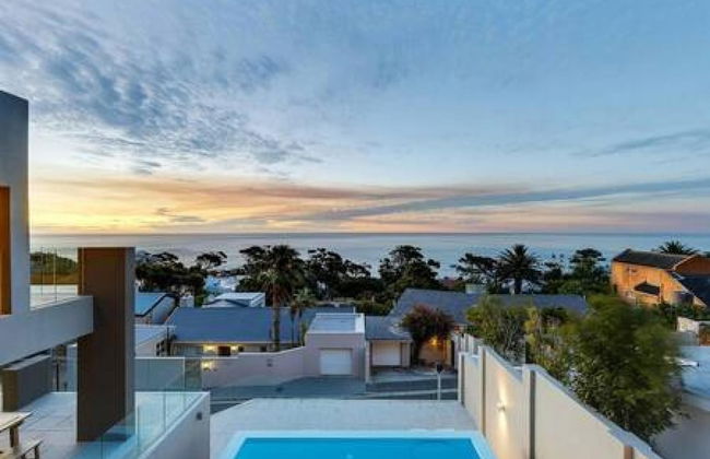 Large 9 Bedroom Villa in Camps Bay w Pool Apostles Views - Foto 22