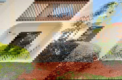 Foto 48 - Beachside Bliss~courtyard Villa~beachside 2 Bedroom Condo by RedAwning
