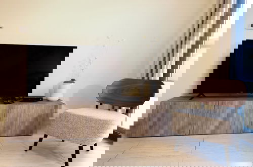 Foto 7 - Elite LUX Holiday Homes - Spacious 1 BR Near Metro Station in Al Furjan Dubai