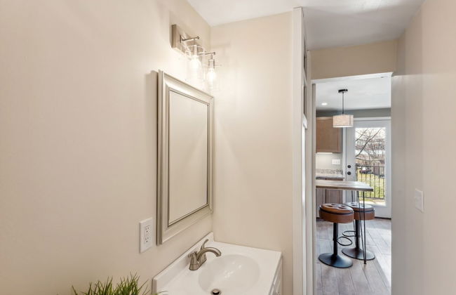 Cozy Lakefront Studio On Long Lake! Home by RedAwning - Foto 13