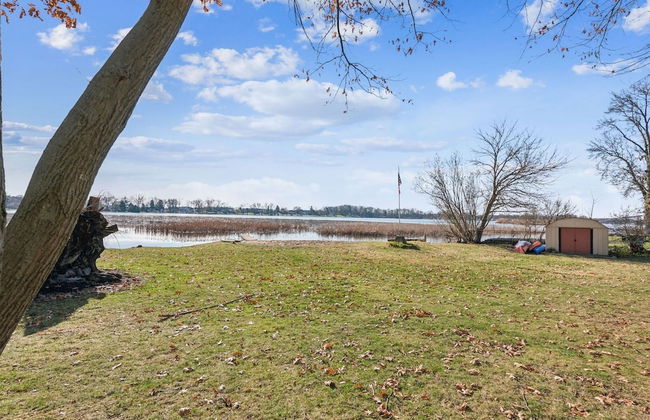 Cozy Lakefront Studio On Long Lake! Home by RedAwning - Foto 20