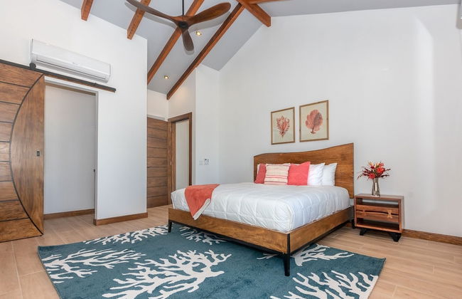 Casa Coral And Casa Palmera 4 Bedroom Home by RedAwning - Photo 2