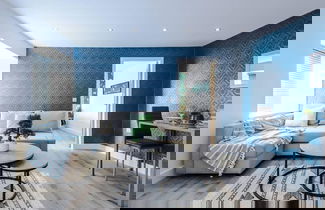 Photo 16 - One-bedroom by Media City UK by Belvilla