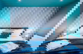 Photo 4 - One-bedroom by Media City UK by Belvilla