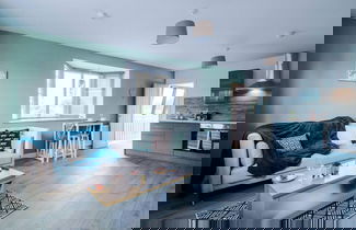 Photo 23 - One-bedroom by Media City UK by Belvilla