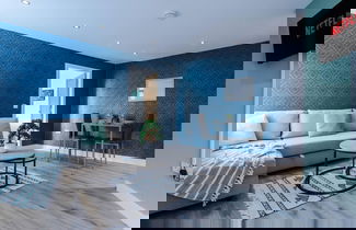 Photo 22 - One-bedroom by Media City UK by Belvilla