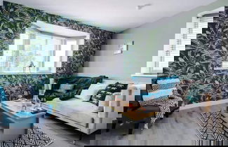 Photo 1 - One-bedroom by Media City UK by Belvilla
