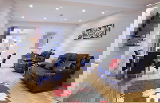 Foto 1 - Sapphire - Spacious Apartment Near the Sea