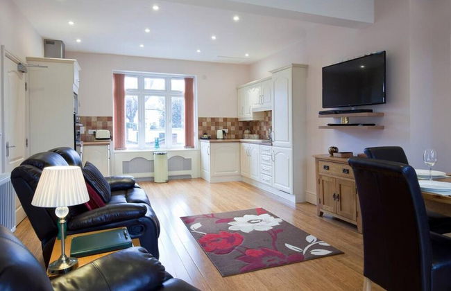 Sapphire - Spacious Apartment Near the Sea - Photo 2