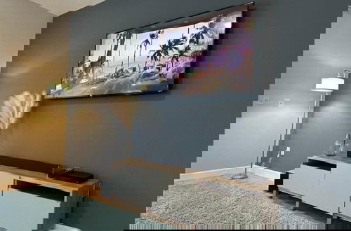 Foto 15 - Spacious Family Getaway W/ Resort-3154pp 5 Bedroom Home by RedAwning