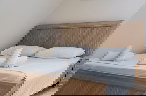 Photo 6 - Palm Oasis Apartment Qerret