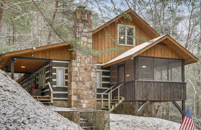 Mossie Oak Cabin 2 Bedroom Cabin by RedAwning - Foto 1