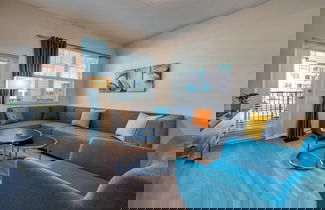 Foto 3 - Prime Location-spacious Condo for 8 Guests