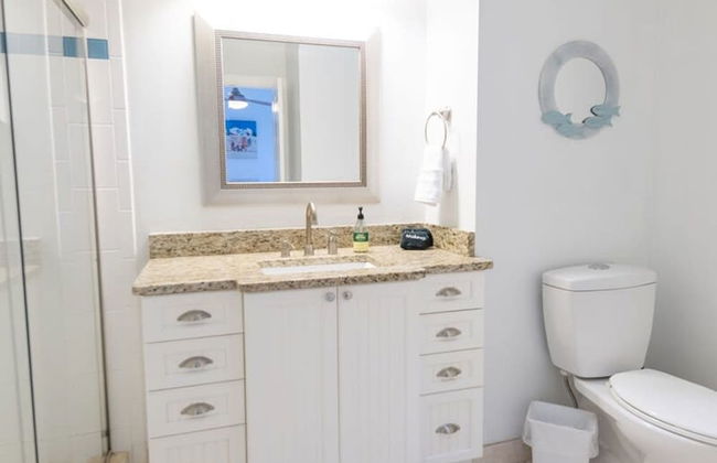 Sandy Shores 2BR Beach Getaway and Surf Spot - Photo 16