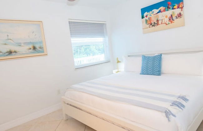 Sandy Shores 2BR Beach Getaway and Surf Spot - Photo 10