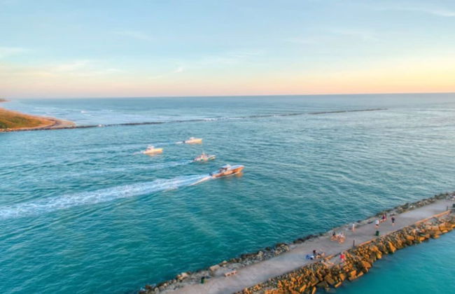 Sandy Shores 2BR Beach Getaway and Surf Spot - Photo 43