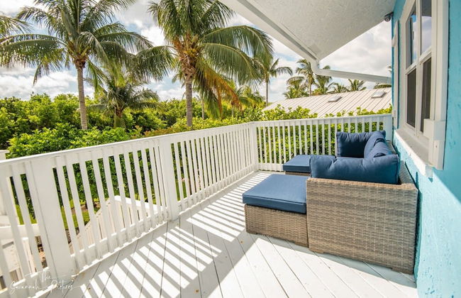 Sandy Shores 2BR Beach Getaway and Surf Spot - Photo 49