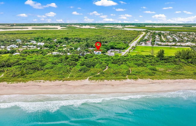 Sandy Shores 2BR Beach Getaway and Surf Spot - Photo 39