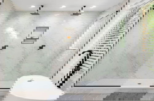 Foto 3 - Grand Retreat Luxury Vacation for Large Groups