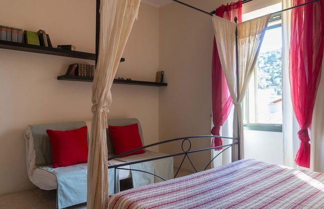 Villa Il Casale Onifai Intera - Photo 12