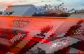 Photo 1 - Luxury Downtown Getaway With Breathtaking Views