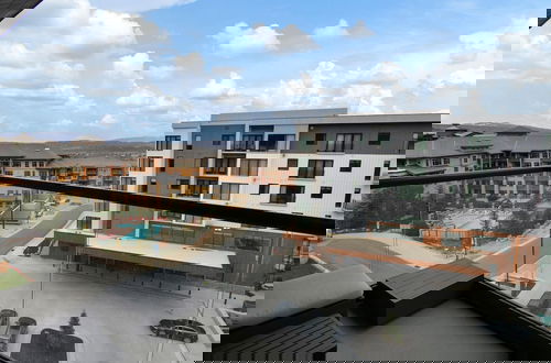 Foto 21 - Stunning 4-bdr Penthouse With Rooftop Deck Ski-in out Access Pool hot Tubs 5-star Amenities