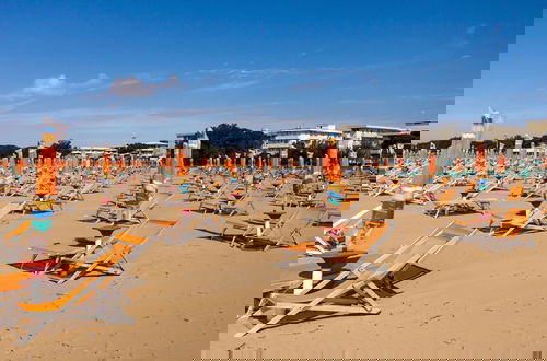 Foto 10 - Enjoy the Beach Breeze in our Colorful Flat