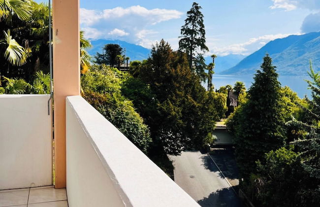 Enchanting View of Lake Maggiore & Mountains - Foto 33