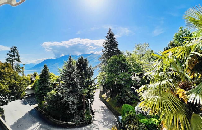 Enchanting View of Lake Maggiore & Mountains - Foto 1