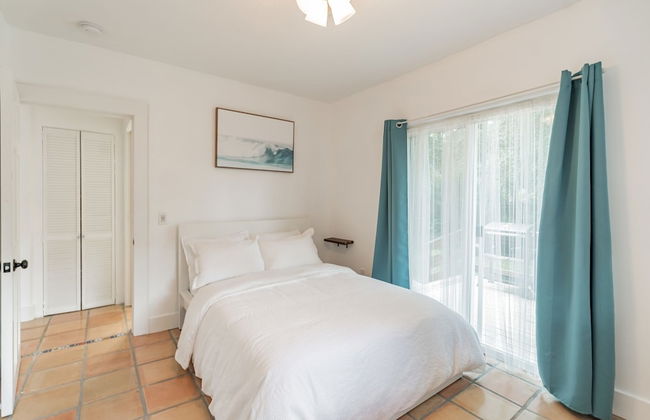 Sarasota, Fl Bungalow Bright & Breezy Coastal Vibes - 10 Mins To White Sand Beaches 2 Bedroom Home by RedAwning - Foto 6