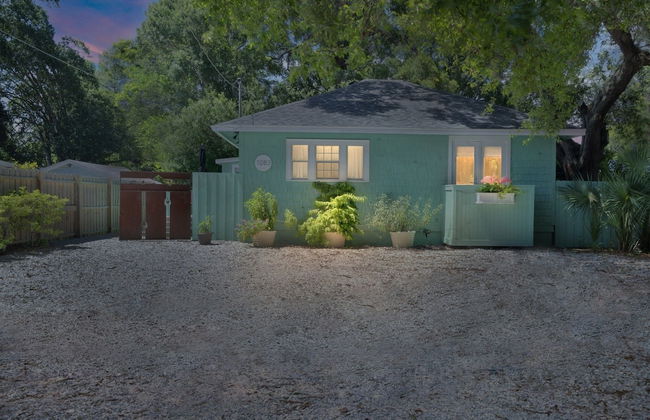 Sarasota, Fl Bungalow Bright & Breezy Coastal Vibes - 10 Mins To White Sand Beaches 2 Bedroom Home by RedAwning - Foto 27