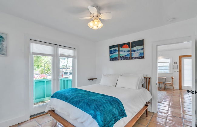 Sarasota, Fl Bungalow Bright & Breezy Coastal Vibes - 10 Mins To White Sand Beaches 2 Bedroom Home by RedAwning - Foto 4