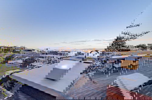 Foto 4 - Stylish Apartment With Rooftop Deck Pool 53 Napier